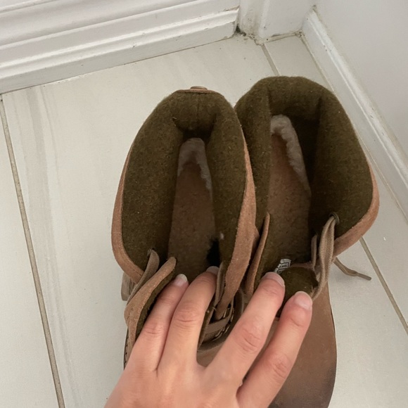 COPY - UGG Winter Heels (lined with Sherpa) - Picture 3 of 6